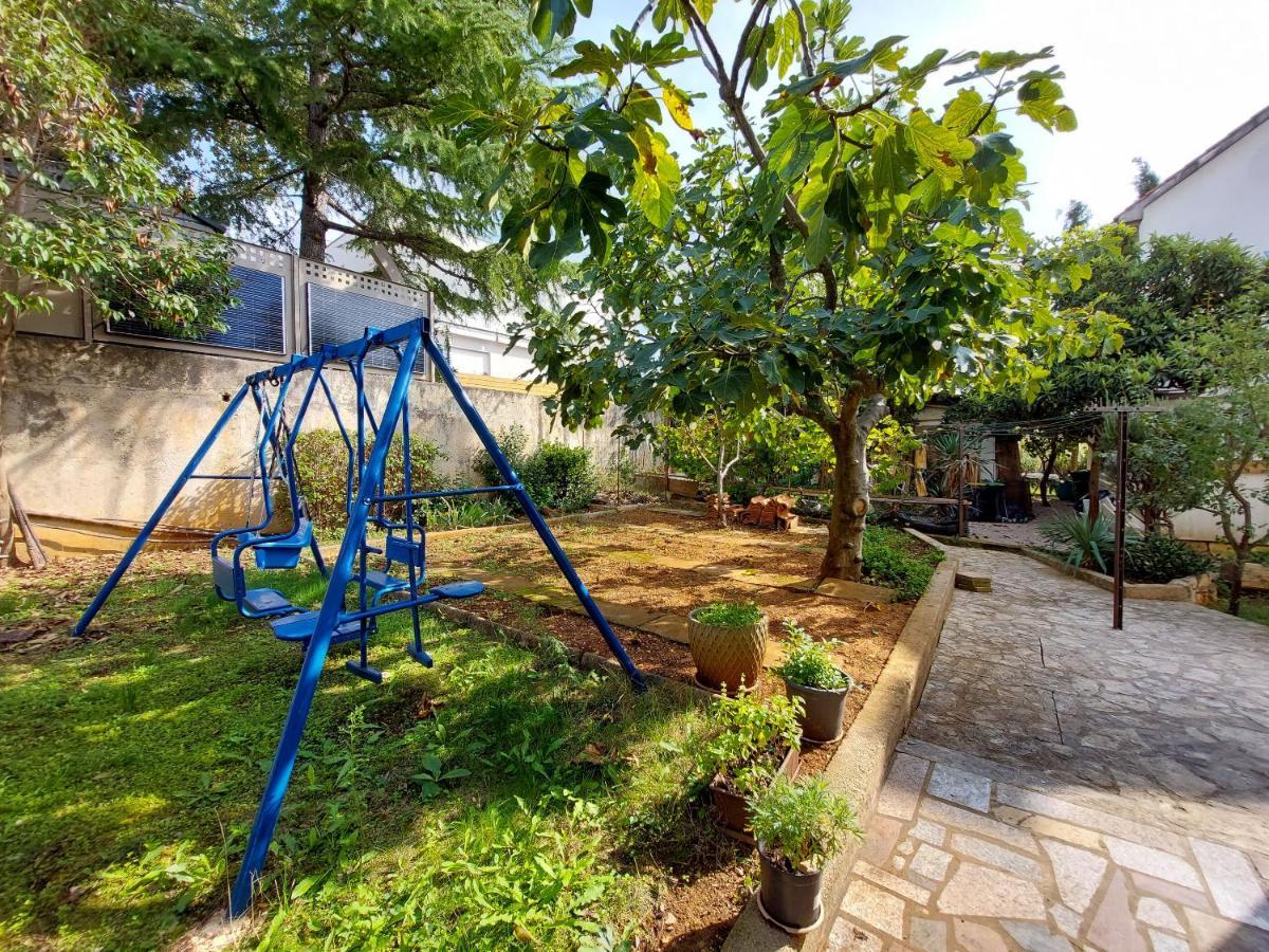 Apartments Vilim Pinezići Exteriér fotografie