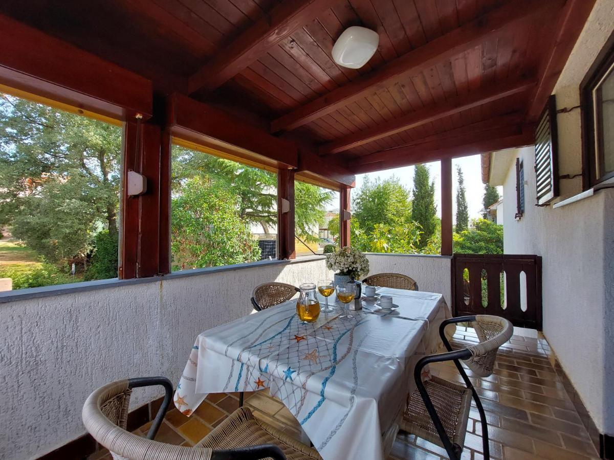 Apartments Vilim Pinezići Exteriér fotografie