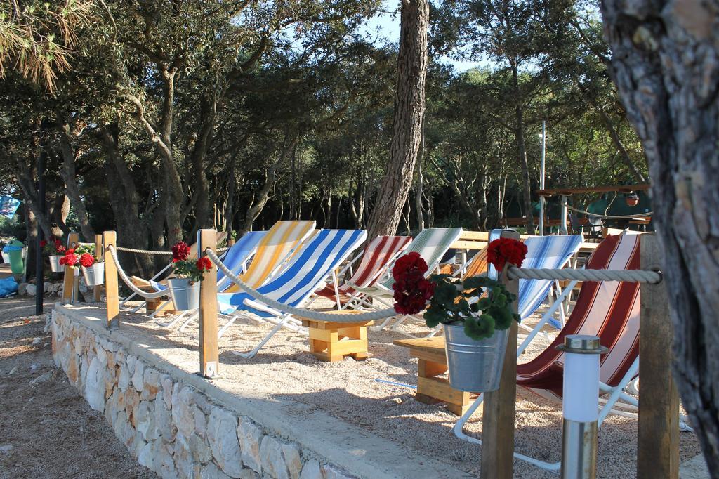 Apartments Vilim Pinezići Exteriér fotografie